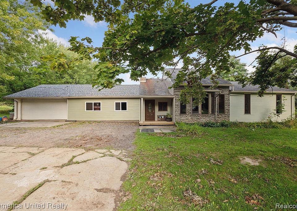 323 S Truhn Rd, Fowlerville, MI 48836 MLS 20230082892 Zillow