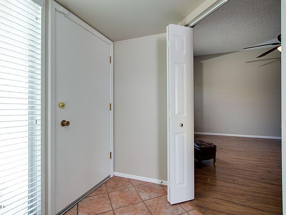 4th image of 10316 W Hutton Dr