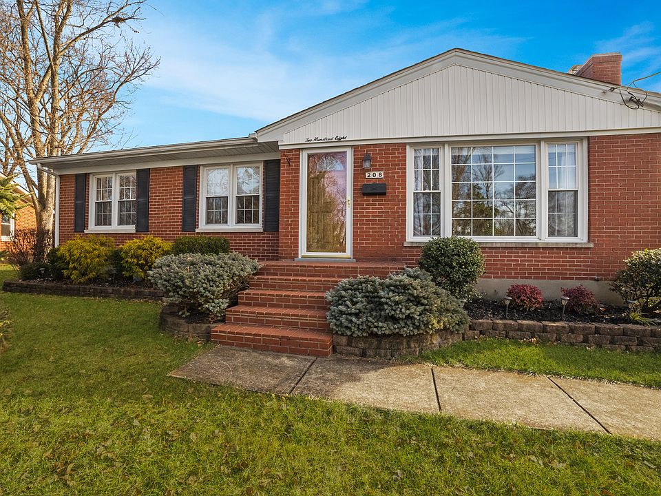 1st image of 208 Spring Garden Dr