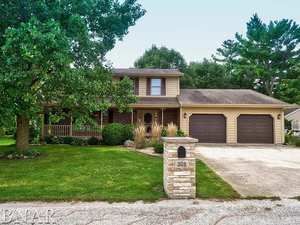 302 Ceilo View St photo 1