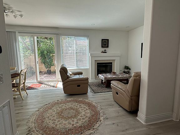 2nd image of 10936 Creekbridge Pl