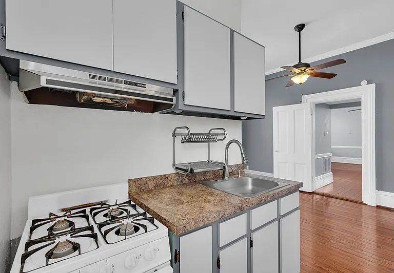112 E Harris St #404 — Photo 20