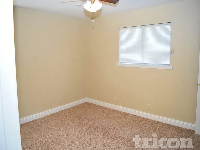 5636 Wimbleton Way — Photo 6