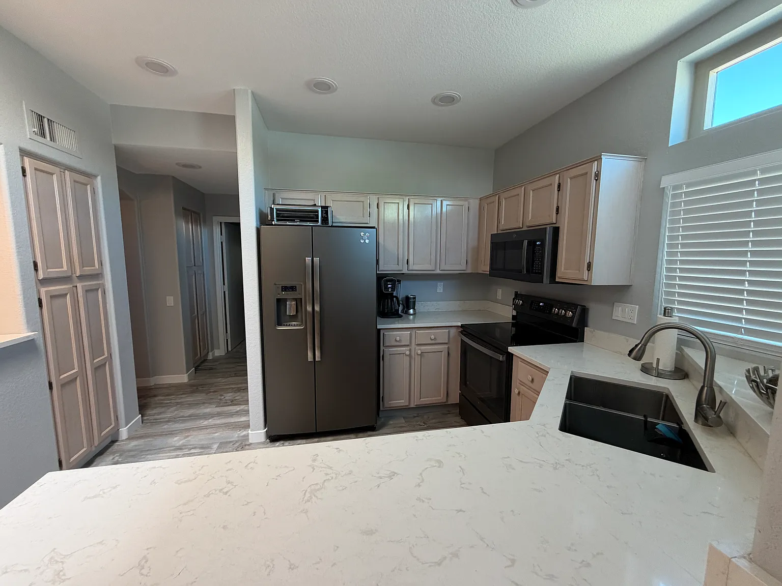 22513 N Homestead Ln — Photo 4