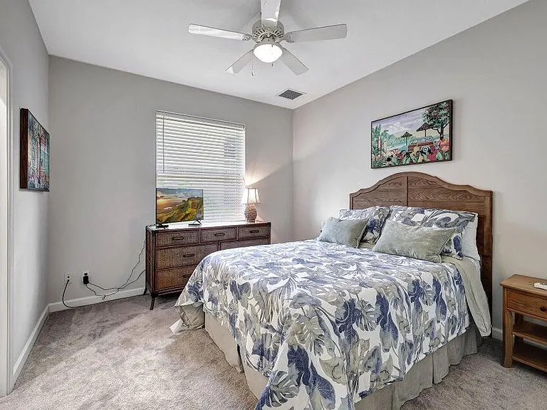 7602 Greenbrier Cir — Photo 19