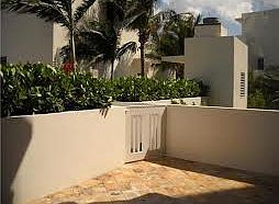 1st image of 50 S Pointe Dr APT 513