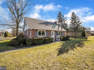 2135 Bergey Rd, Hatfield, PA 19440