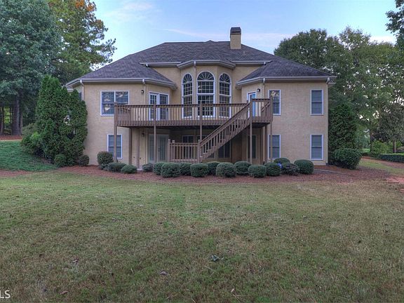 3rd image of 414 Winged Foot Dr