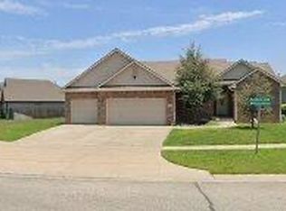 1300 E Woodbrook St, Derby, KS 67037