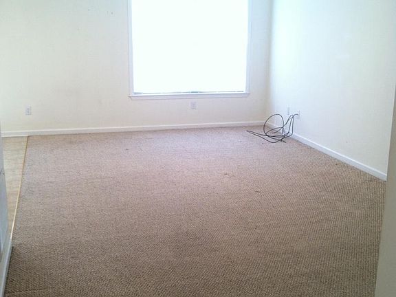 3rd image of 119 Red Hawk Dr