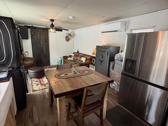 5th image of 416 Upper Turnpike Road