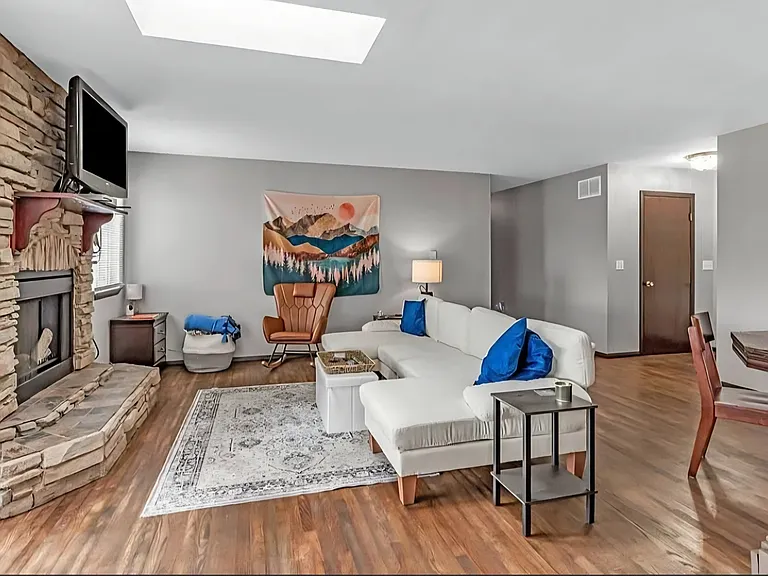 217 W Linden Ave — Photo 8