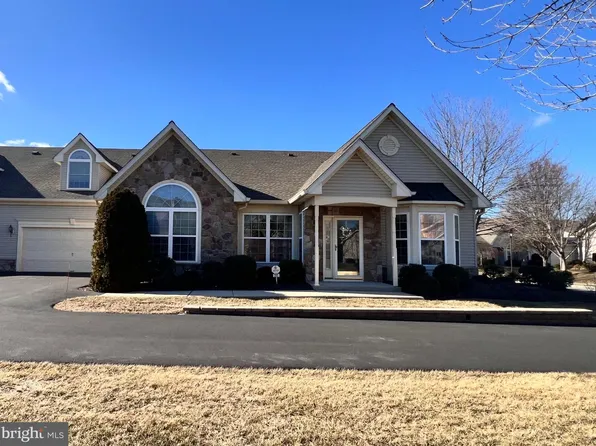 202 Shady Brk #282, Langhorne, PA 19047