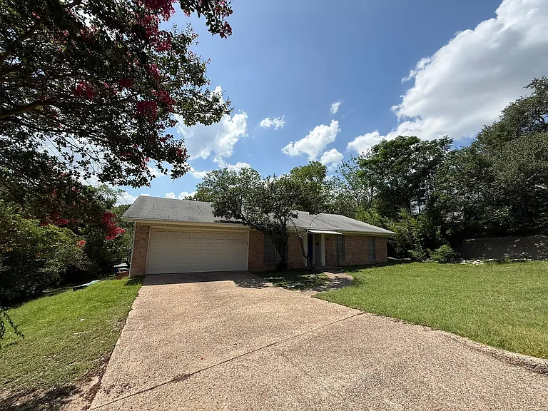 5906 Mountainclimb Dr — Photo 1