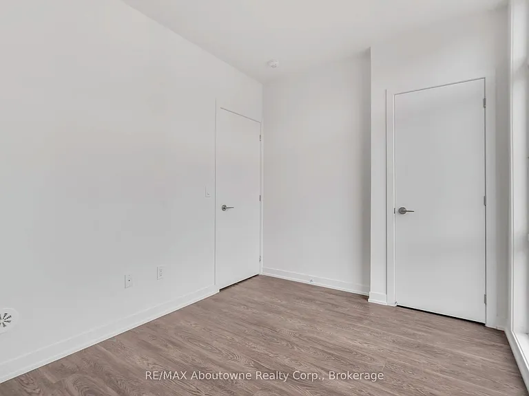 2 Steckley House Ln #Townhouse 923 — Photo 16