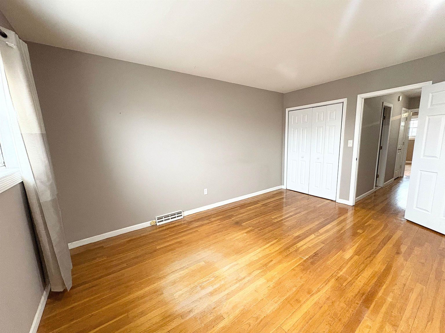 Property in a prime location with modern interiors
