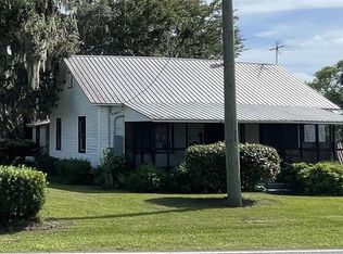 1263 Huntington Rd, Crescent City, FL 32112