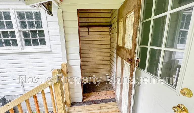 135 W Atlanta St — Photo 20