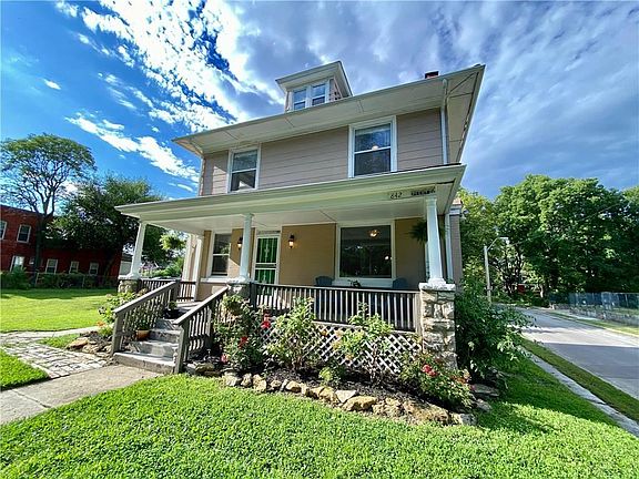3rd image of 2842 Peery Ave
