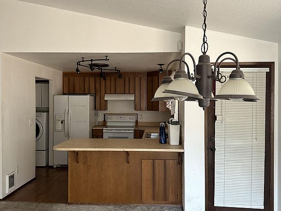 Dinning Room to kitchen and rear yard exit