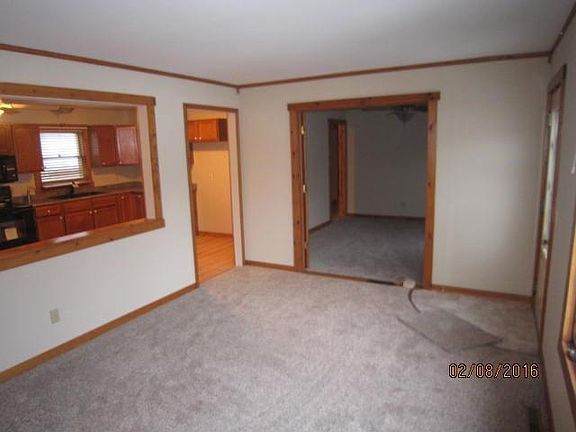 5th image of 2210 Lincoln Ave