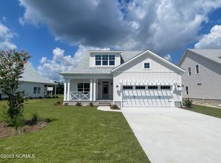 87 E Singing Ave, Hampstead, NC 28443
