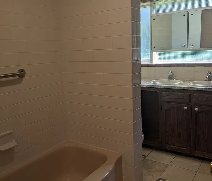 4060 Island Crest Way — Photo 15