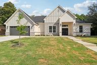 Kynette Dr-S0208-001.jpg