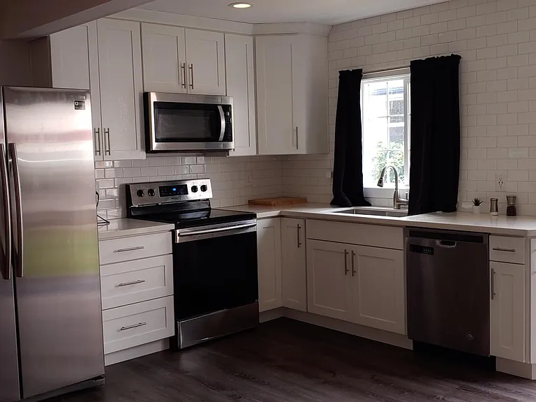 436B Wells Ave N — Photo 8