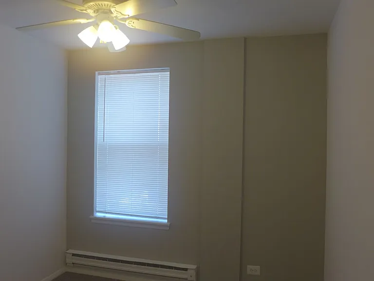 808-12 W Junior Terrace — Photo 10
