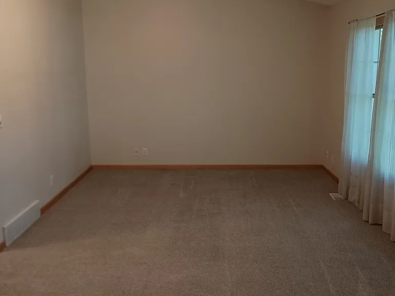 16137 Robbins Rd — Photo 15