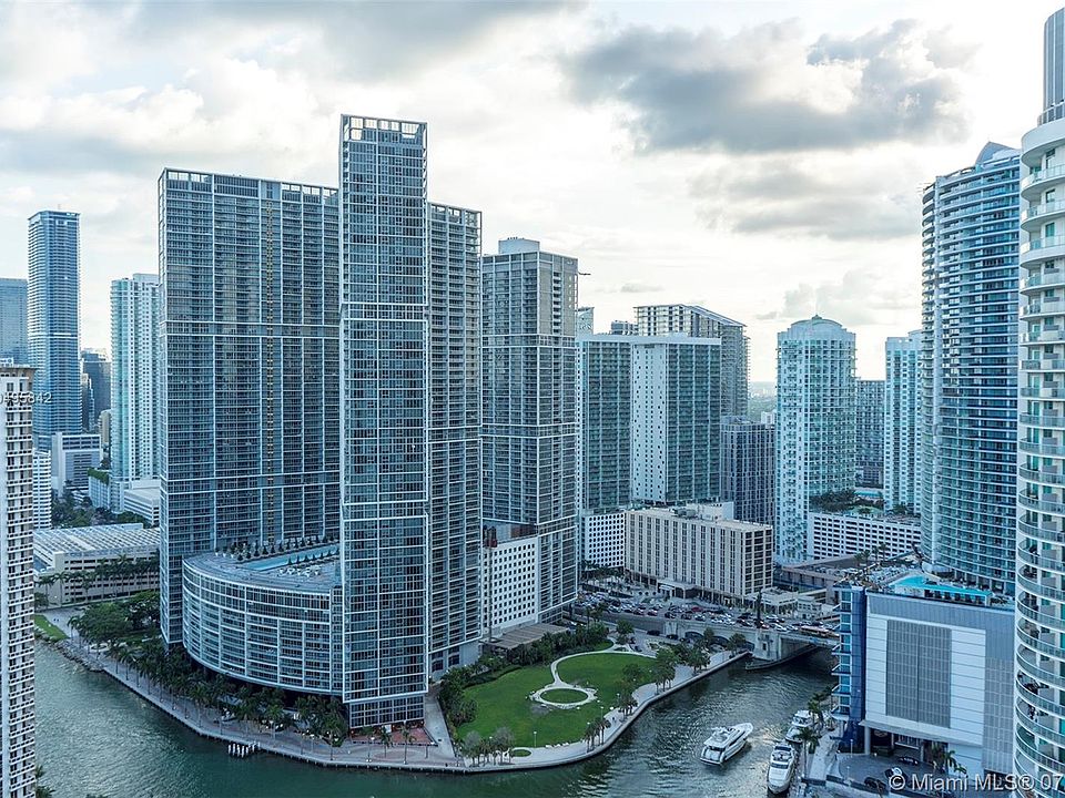 1st image of 325 Biscayne Blvd APT 3919
