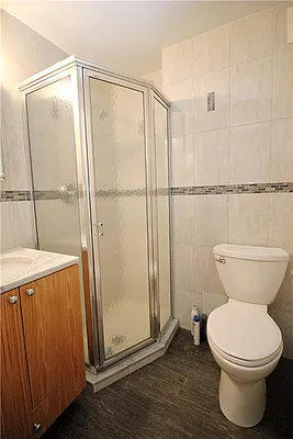 Rented by Metropolitan Res. Partners | media 21