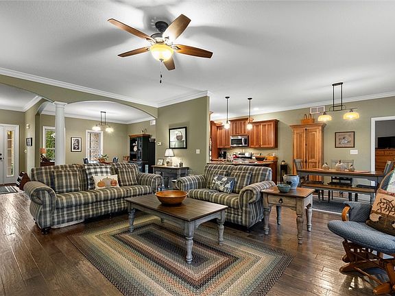 3rd image of 2056 Pierce Bluffs Dr