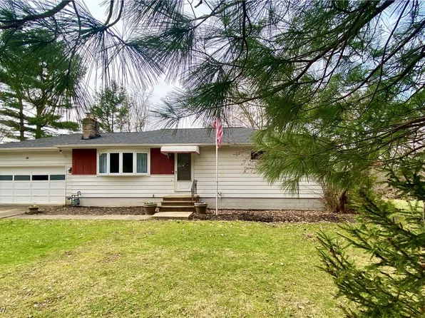 12834 Rockhaven Rd, Chesterland, OH 44026