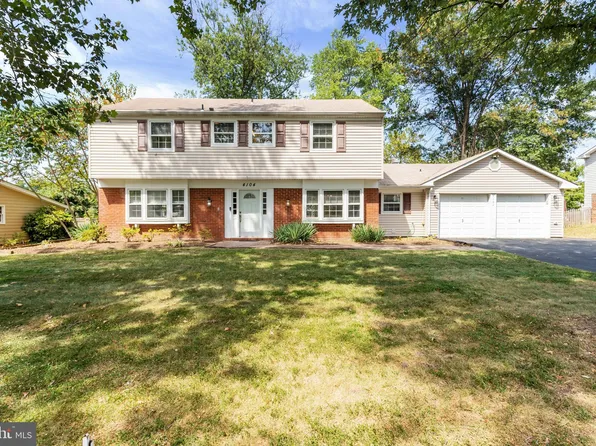4104 Middle Ridge Dr, Fairfax, VA 22033