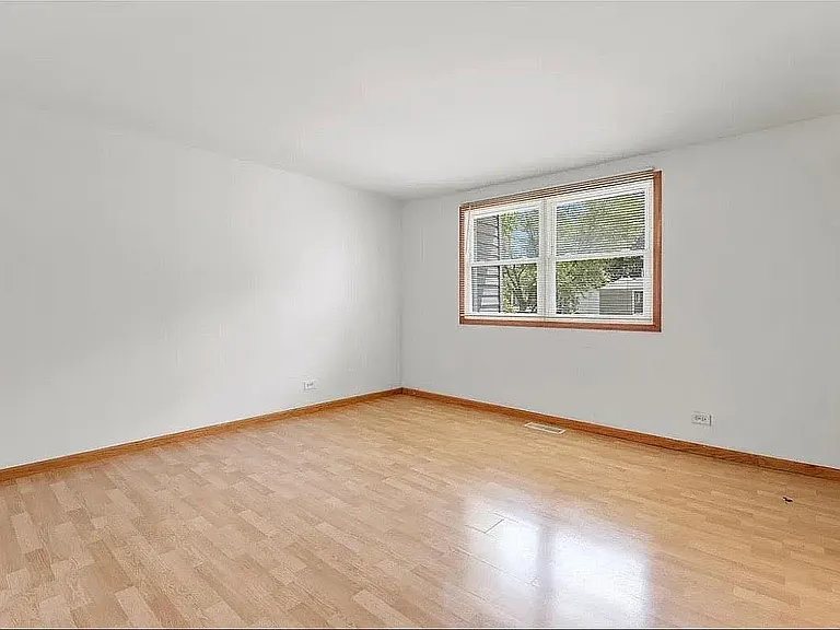 2049 Berkshire Cir #D — Photo 4