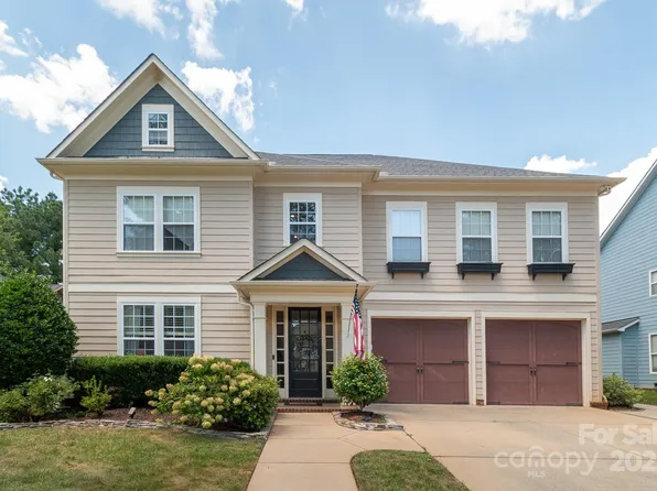 1002 Sudbury Ln, Matthews, NC 28104