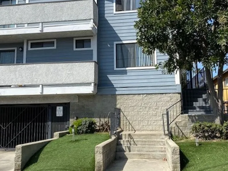 5263 Corteen Place — Photo 16