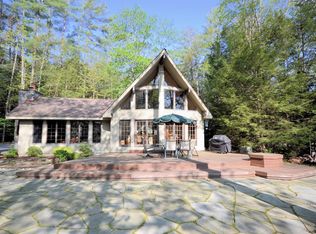 16 Tall Pines Dr, Lake Luzerne, NY 12846