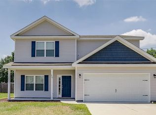 330 Creekside Cir, Ellabell, GA 31308