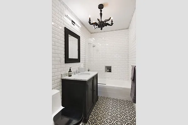 Sold by Stribling | media 8