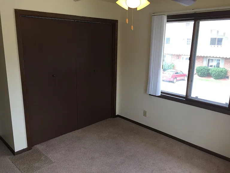 85-95 N Peters Ave — Photo 18