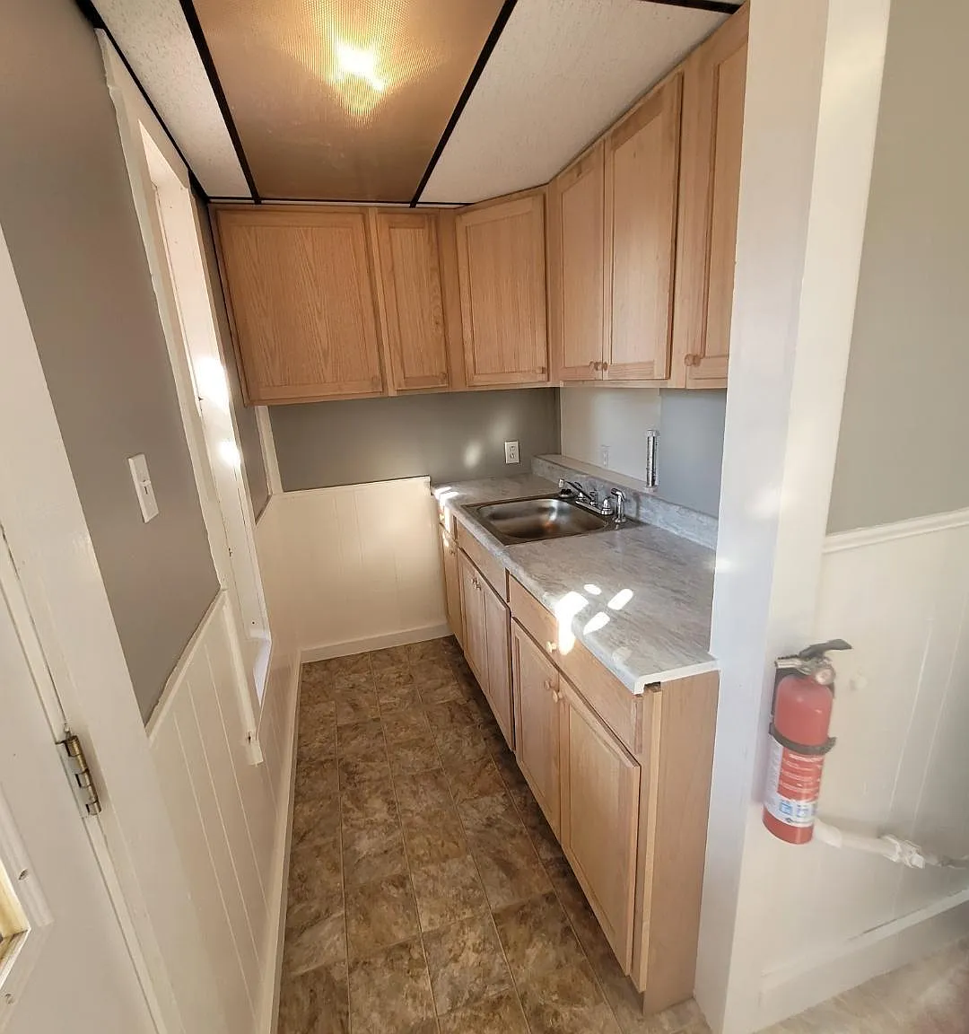 210 Notre Dame Ave — Photo 2