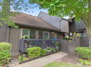 104 Westgate Dr, Edison, NJ