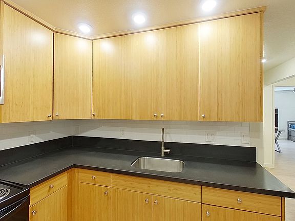 4th image of 2437 Piedmont Ave APT 102