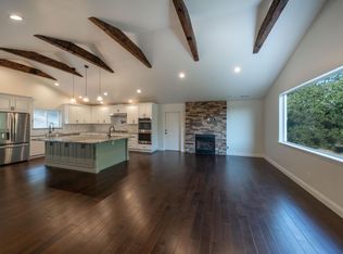 18450 Moro Rd, Salinas, CA 93907