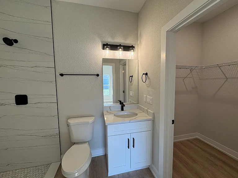 2022 Dorion St — Photo 10