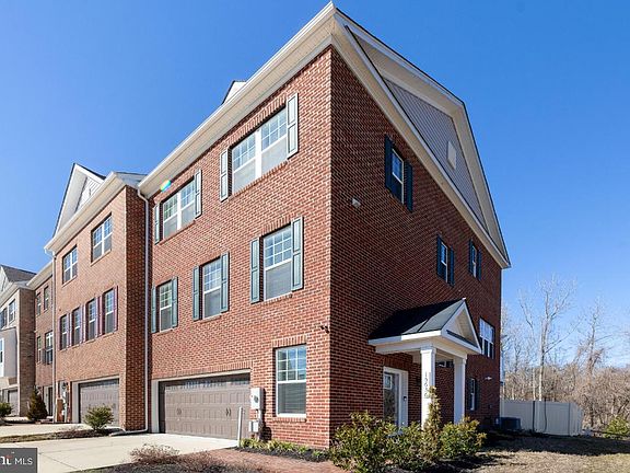 2nd image of 15636 Sunningdale Pl