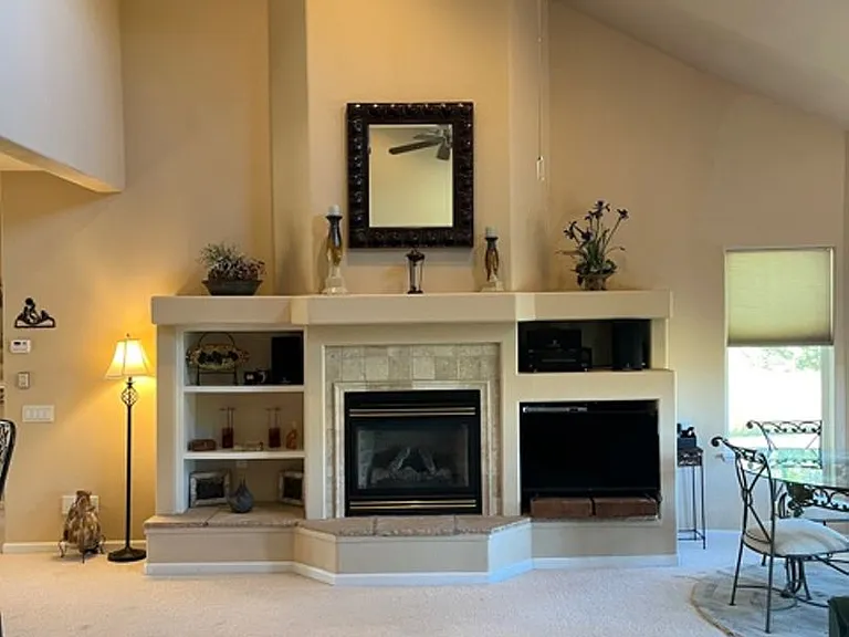 67 Edinburgh Cir — Photo 5